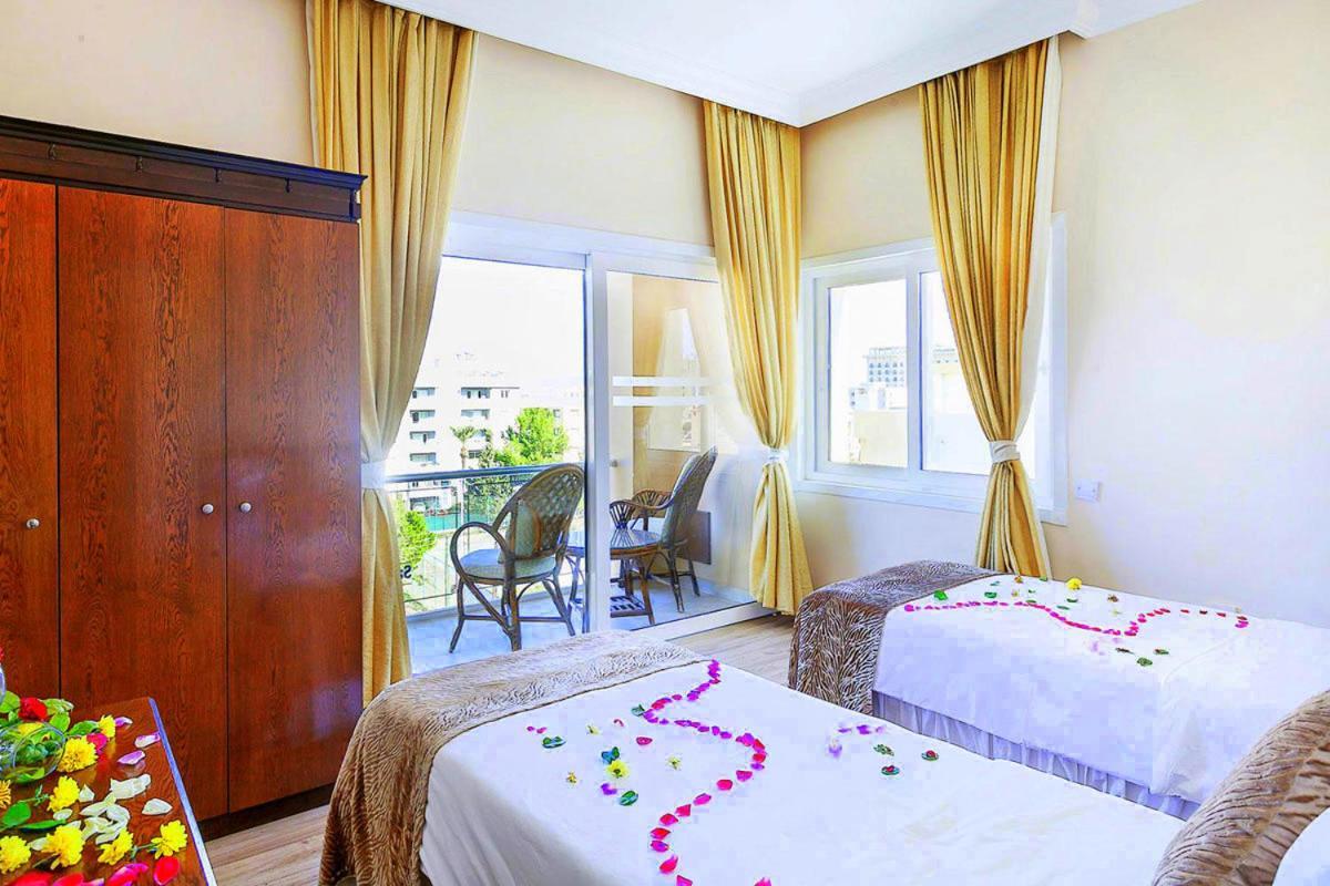 Sammy'S Kyrenia Boutique Hotel & Pool Exterior photo
